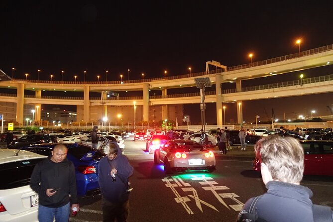 tokyo-daikoku-car-meetup-night-city-tour-with-local-guide