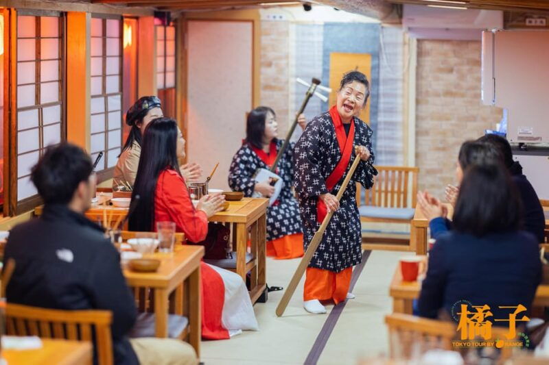 tokyo-dinner-cruise-show-cherry-blossom-season-exclusive