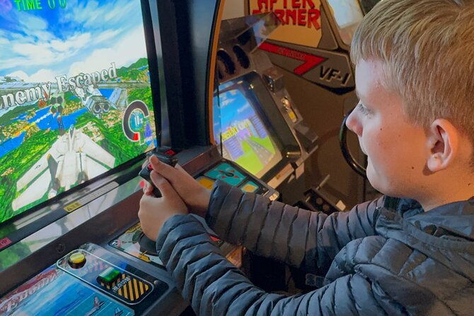 tokyo-edition-kids-and-youth-playtime-parents-downtime