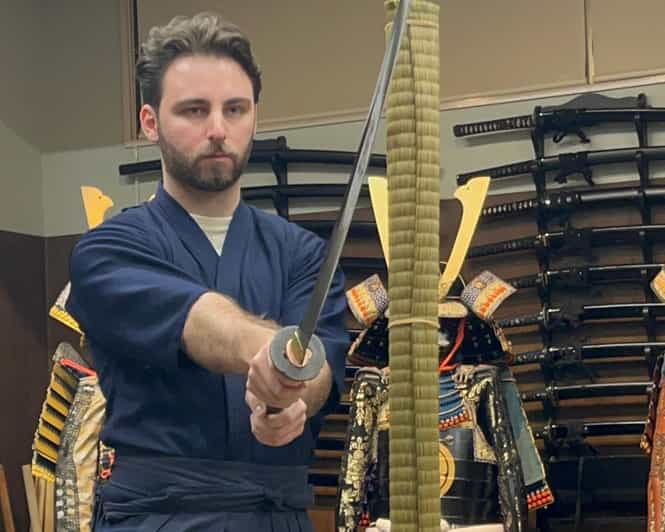 tokyo-experience-cutting-with-a-real-japanese-sword