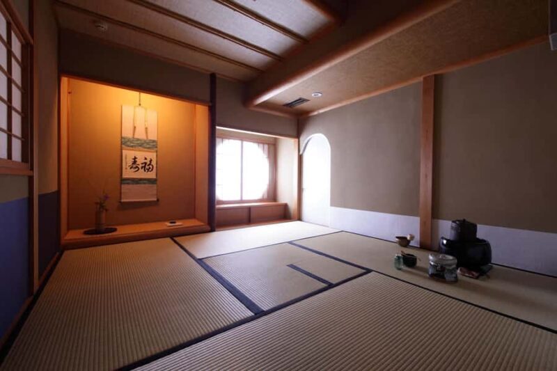 Tokyo: Full-Day Zen, Tea Ceremony & Calligraphy Retreat (8h) - FAQ