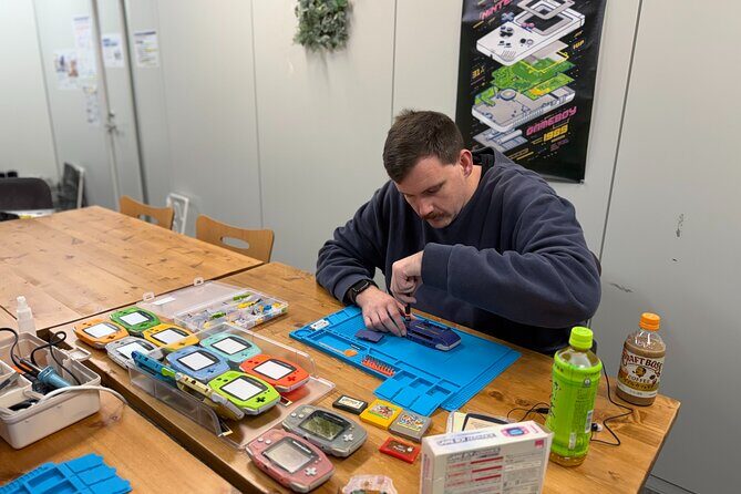 Tokyo: Gameboy Advance IPS Modding Workshop in Akihabara - Who Will Love This Experience?