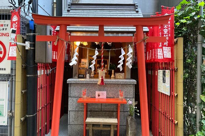 tokyo-ginza-deep-back-alley-walking-tour-2