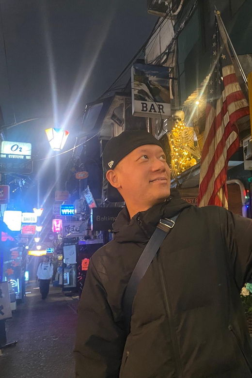 tokyo-golden-gai-private-bar-hopping-tour-in-shinjuku
