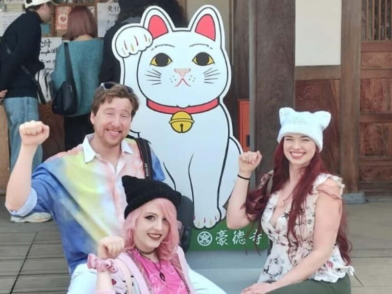 Tokyo: Gotokuji Temple Guided Tour with Manekineko Statues - Key Points