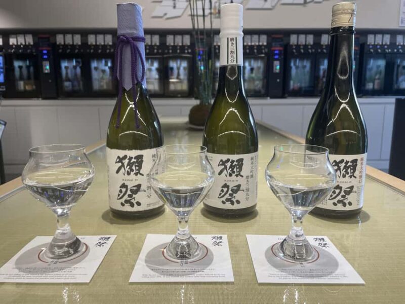 Tokyo: Guided Sake Tasting with English-speaking Host - Key Points