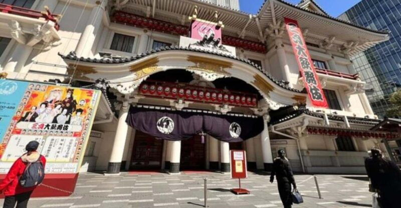 tokyo-guided-tour-of-traditional-performance-art-kabuki