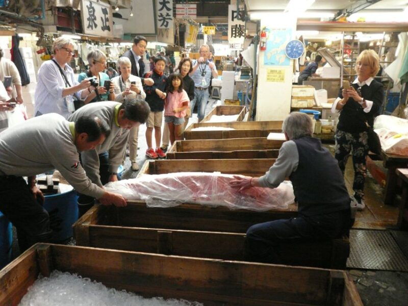 tokyo-guided-walking-tour-of-tsukiji-market-with-lunch