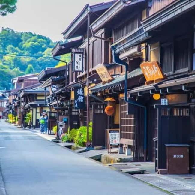 Tokyo: Hida Takayama & Shirakawa-go Day Trip with Guide - Key Points