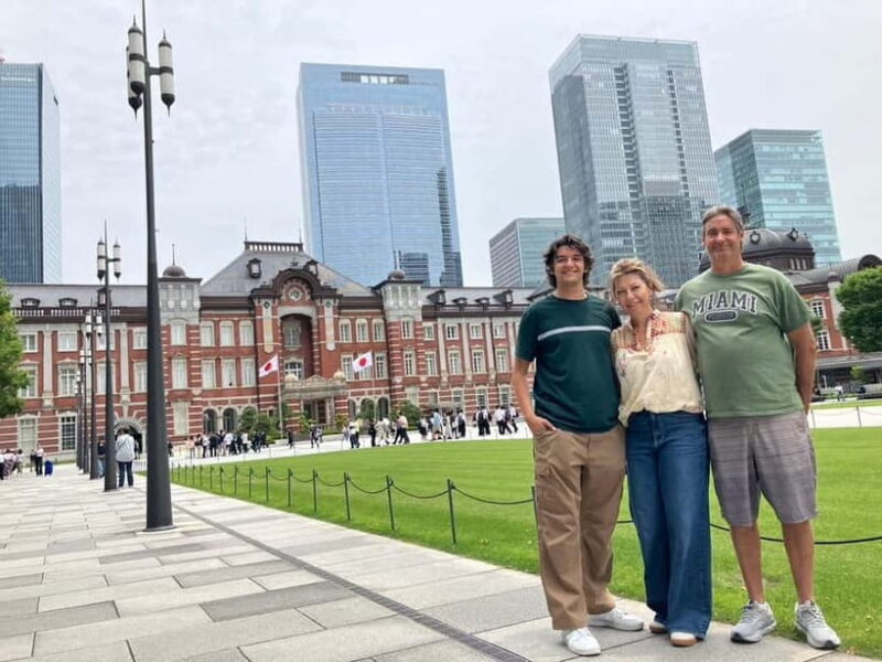 Tokyo: Imperial Palace East Gardens and Tokyo Station Tour - Key Points