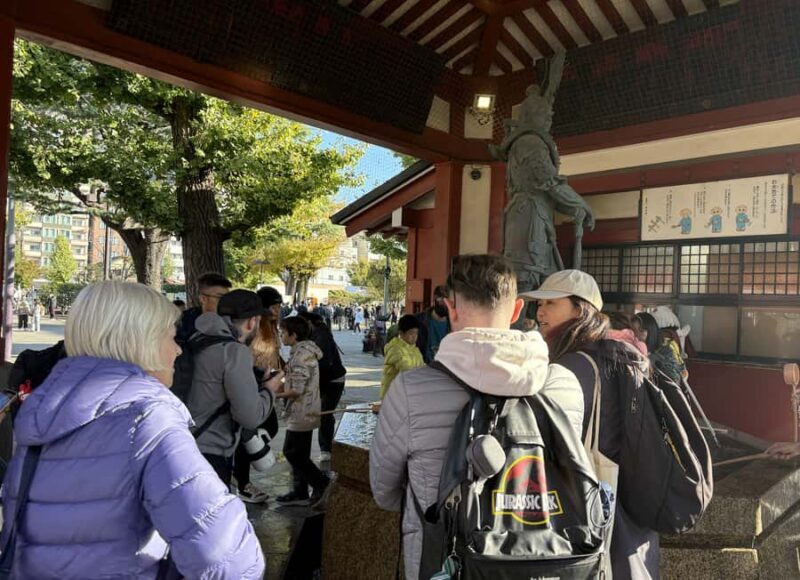 Tokyo: Imperial Palace Ruins & Samurai History Tour - Exploring Tokyo: Imperial Palace Ruins & Samurai History Tour