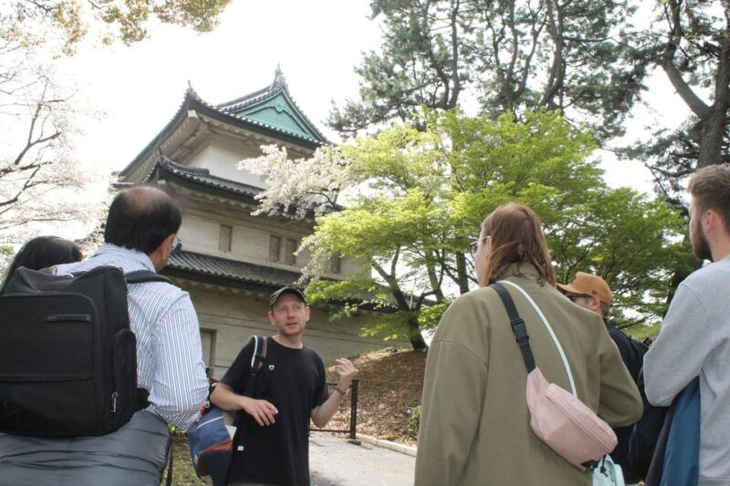tokyo-imperial-palace-shogun-historical-walking-tour
