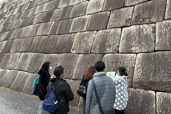 Tokyo Imperial Palace with Kagurazaka Alley Tour - Exploring Tokyo’s Iconic Sights and Hidden Neighborhoods