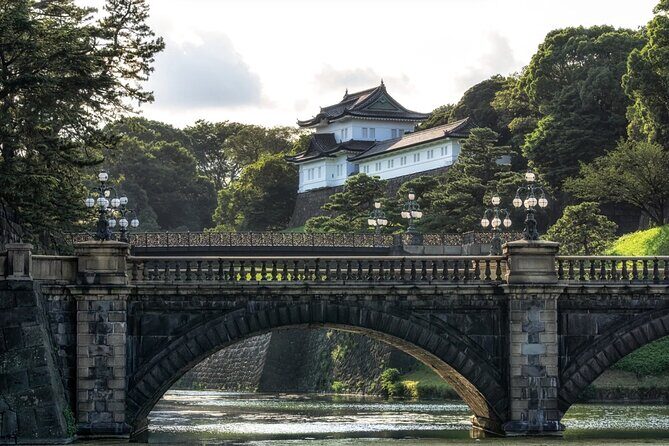 Tokyo Imperial PalaceGuided Walking Tour of East Gardens - Key Points