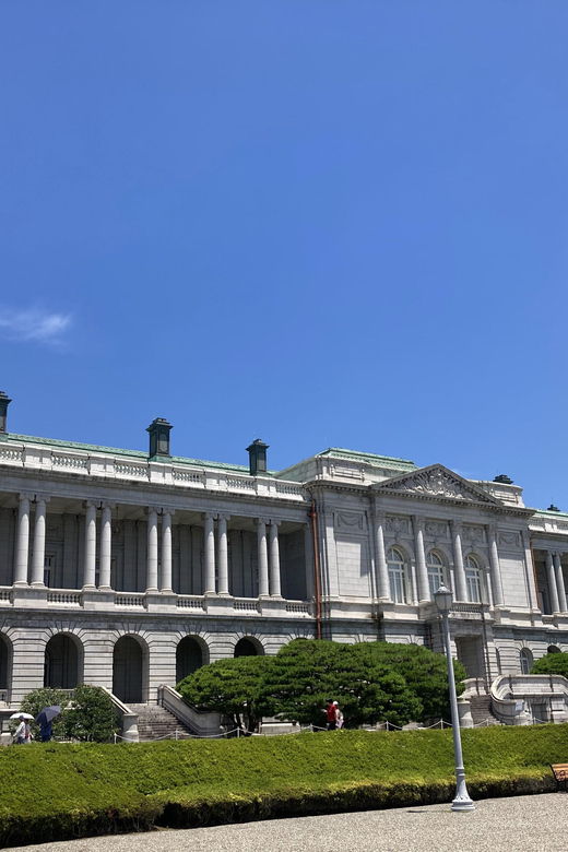 tokyo-japanese-architecture-at-akasaka-state-guest-house