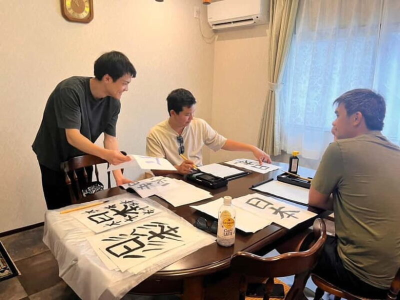 Tokyo: Japanese Calligraphy Lesson with Skilled Instructor - Creating Your Souvenir