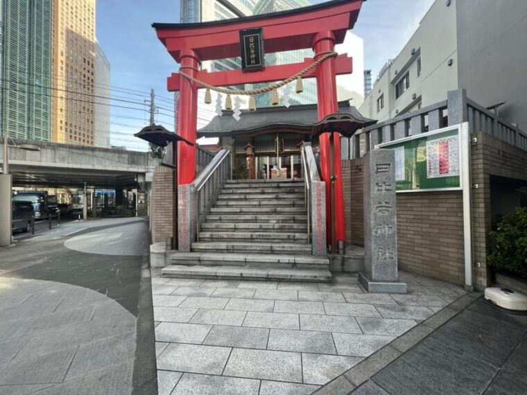 tokyo-japanese-garden-and-surroundings-guided-walking-tour