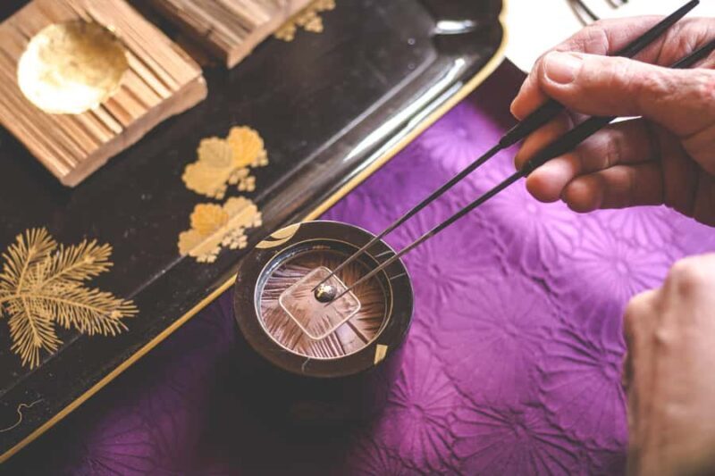 Tokyo: Japanese Incense Ceremony and Mindfulness Class - Creating Your Own Fragrance