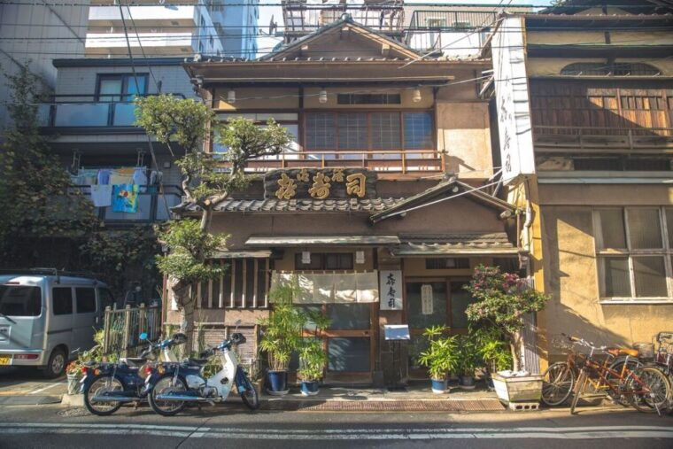 tokyo-japanese-shopping-secrets-and-food-tastings-tour