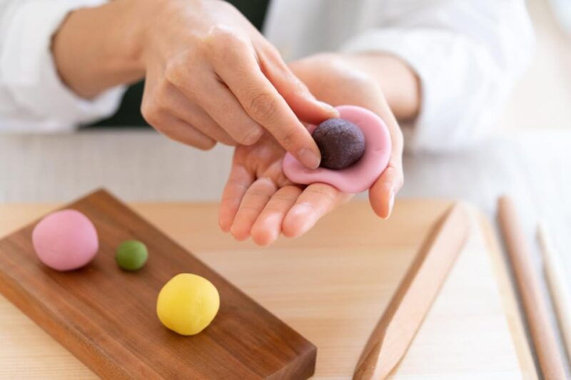 tokyo-japanese-sweets-making-experience