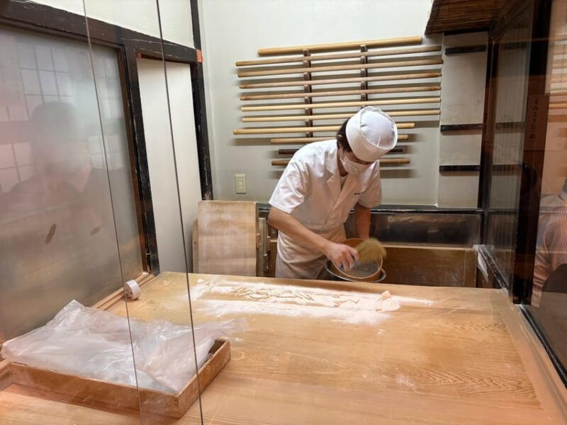 tokyo-kanda-food-tour-with-sushi-soba-ramen