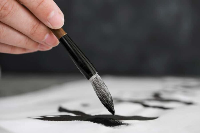 Tokyo: Kanji Calligraphy Workshop and Japanese Lesson - Key Points