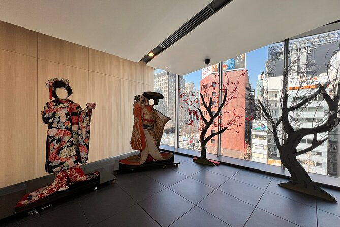 tokyo-learn-about-japanese-traditional-art-kabuki-in-ginza-2