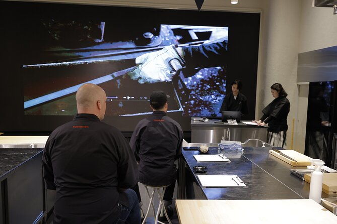 tokyo-learn-keen-japanese-knife-and-sashimi-cooking-class