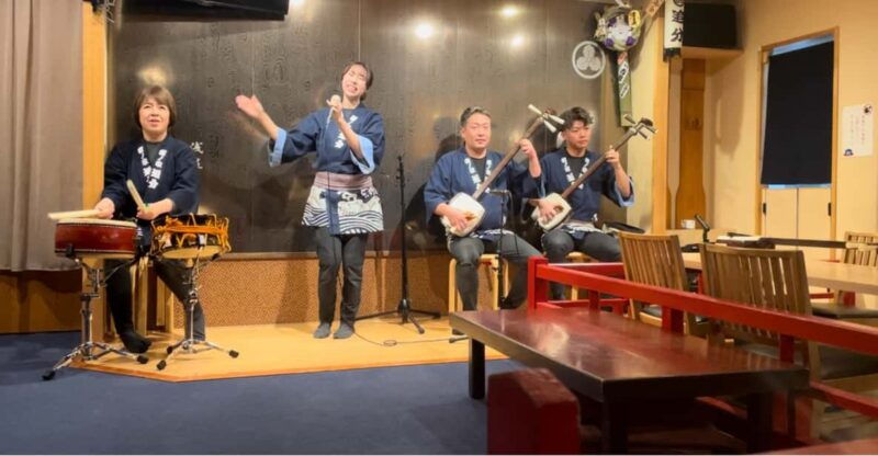 tokyo-live-shamisen-guitar-and-izakaya-experience