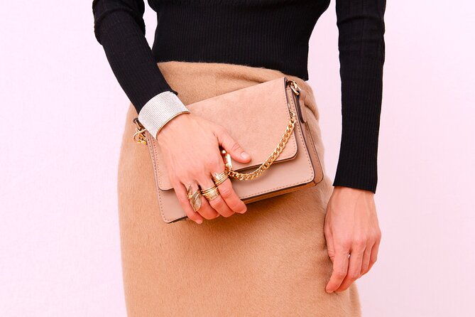 tokyo-local-fashion-designers-shopping-tour-with-a-stylist