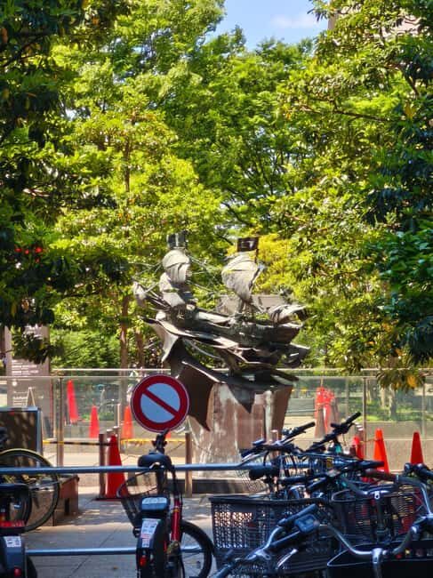 Tokyo: Marunouchi and Imperial Palace Guided Tour - Why This Tour Represents Good Value