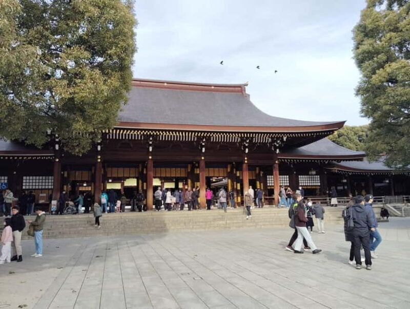Tokyo: Meiji Jingu Shrine & Inner Garden Guided Tour (2h) - The Value of This Guided Tour  