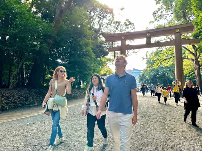 tokyo-meiji-shrine-historical-tour-by-japanese-guide