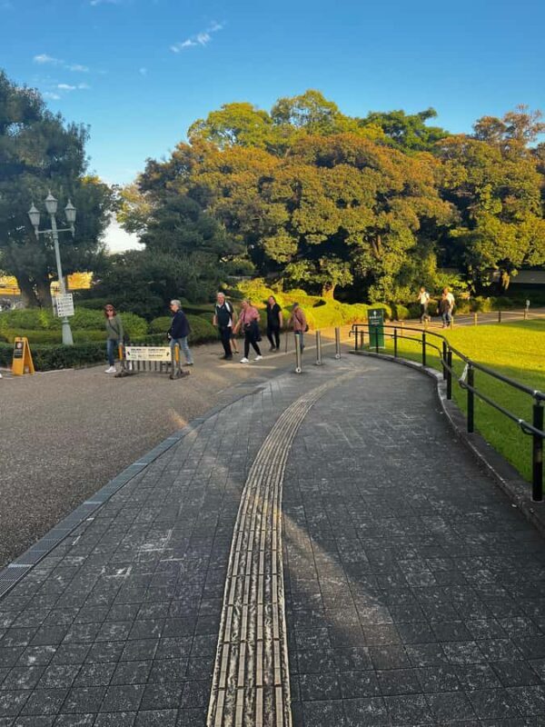 Tokyo: Midnight Halal Ramen and Mosque Tour with Guide - Discovering Tokyo’s Hidden Halal Ramen Secrets