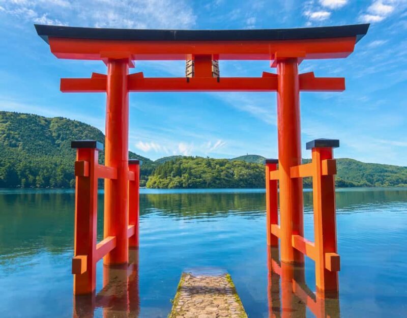 Tokyo: Mount Fuji & Hakone Highlights Private Full-Day Tour - Lake Ashi Cruise: A Serene Mountain Lake Experience