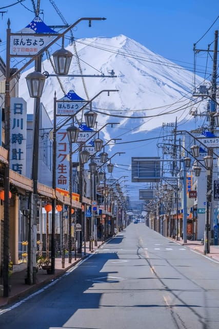 tokyo-mt-fuji-arakura-sengen-park-oshino-hakkai-bus-tour