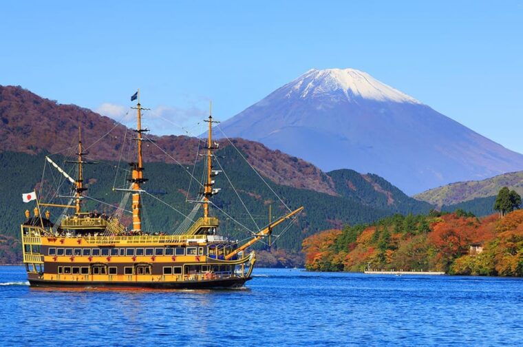 tokyo-mt-fuji-hakone-cruise-ropeway-oshino-hakkai-trip