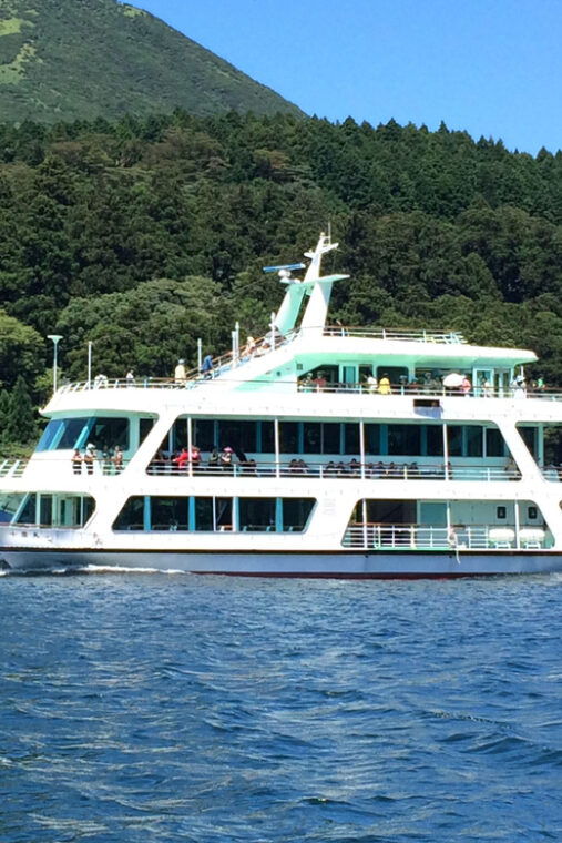 tokyo-mt-fuji-hakone-lake-ashi-cruise-and-bullet-train