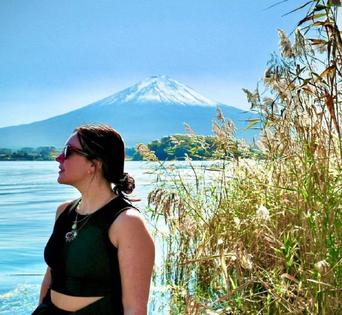 tokyo-mt-fuji-lake-kawaguchilake-yamanakaonsen-day-tour