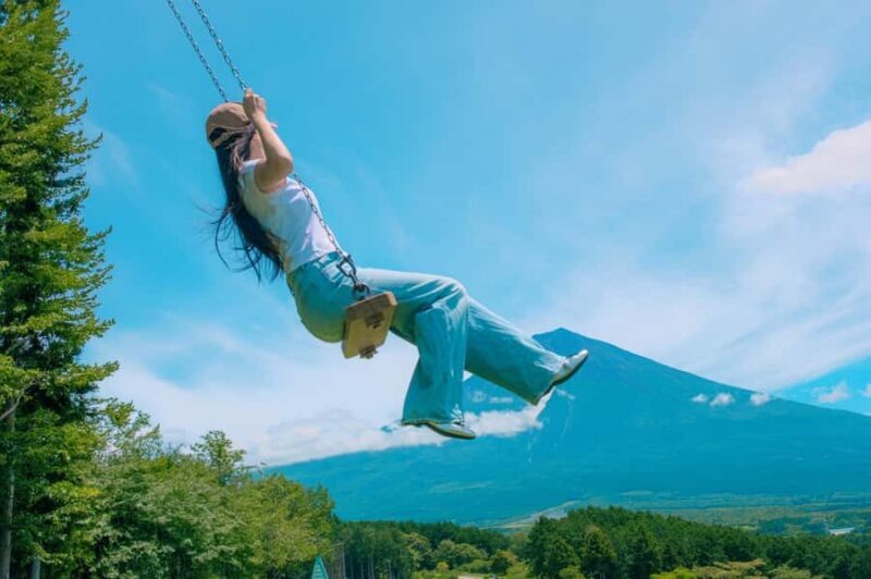 Tokyo: Mt. Fuji, Makaino Farm, and Lake Kawaguchi Tour - Guided Experience