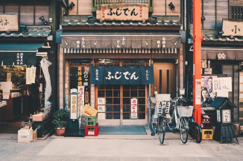Tokyo Must-See Attractions Private Walking Tour With A Guide - The Sum Up