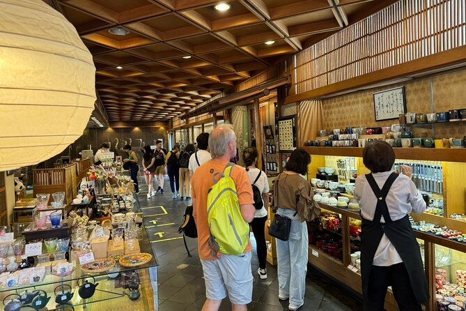 tokyo-old-town-charm-tour-in-yanaka-and-sendagi