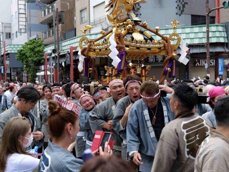 tokyo-old-vs-new-private-tour-sensoji-akihabara-ueno