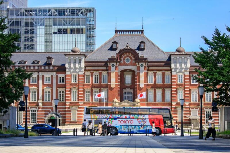tokyo-open-top-sightseeing-bus-with-audio-guide