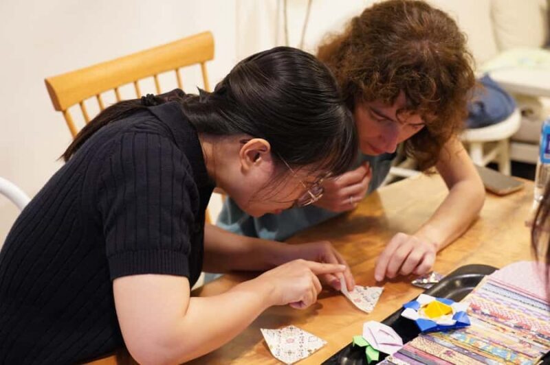 Tokyo: Origami Making with Tea and Sweets in local home - The Experience in Detail