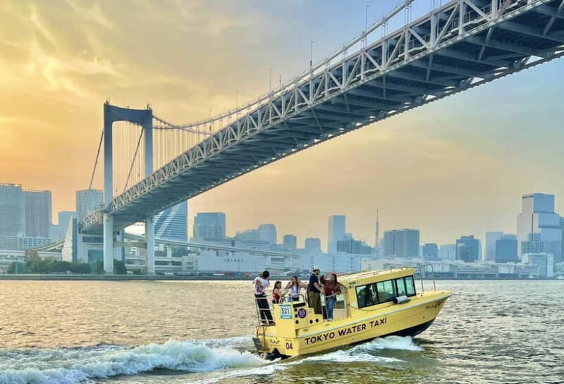 Tokyo: Panoramic Sunset Bay Cruise with Local Guide - Key Points