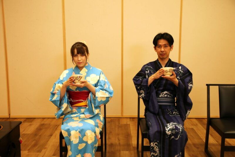 tokyo-practicing-zen-with-a-japanese-tea-ceremony
