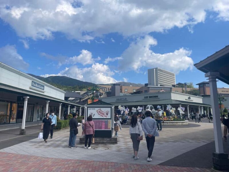 Tokyo: Private 2-Day Mt. Fuji Golf Getaway with Hotel Stay - FAQ