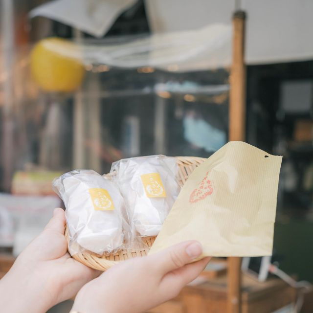 tokyo-private-city-tour-in-tsukiji-led-by-uni-student-guide