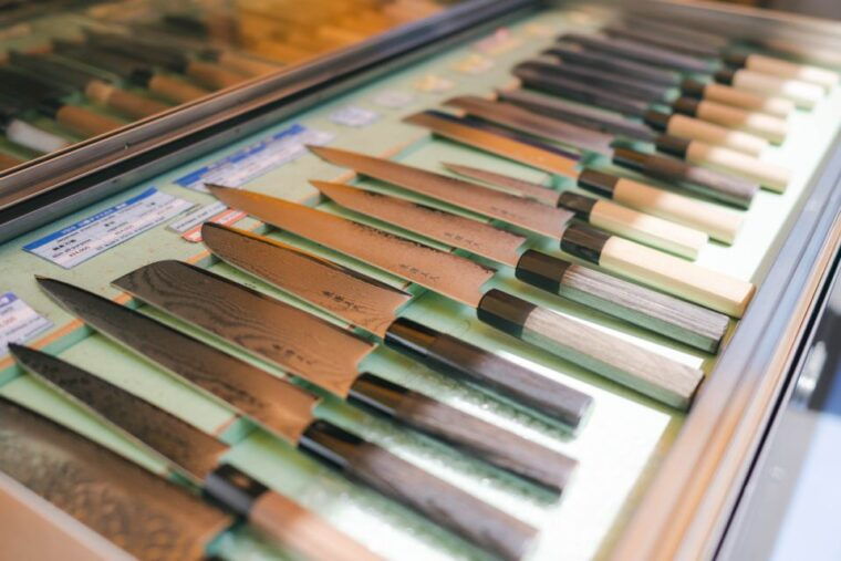 tokyo-private-city-tour-in-tsukiji-led-by-uni-student-guide